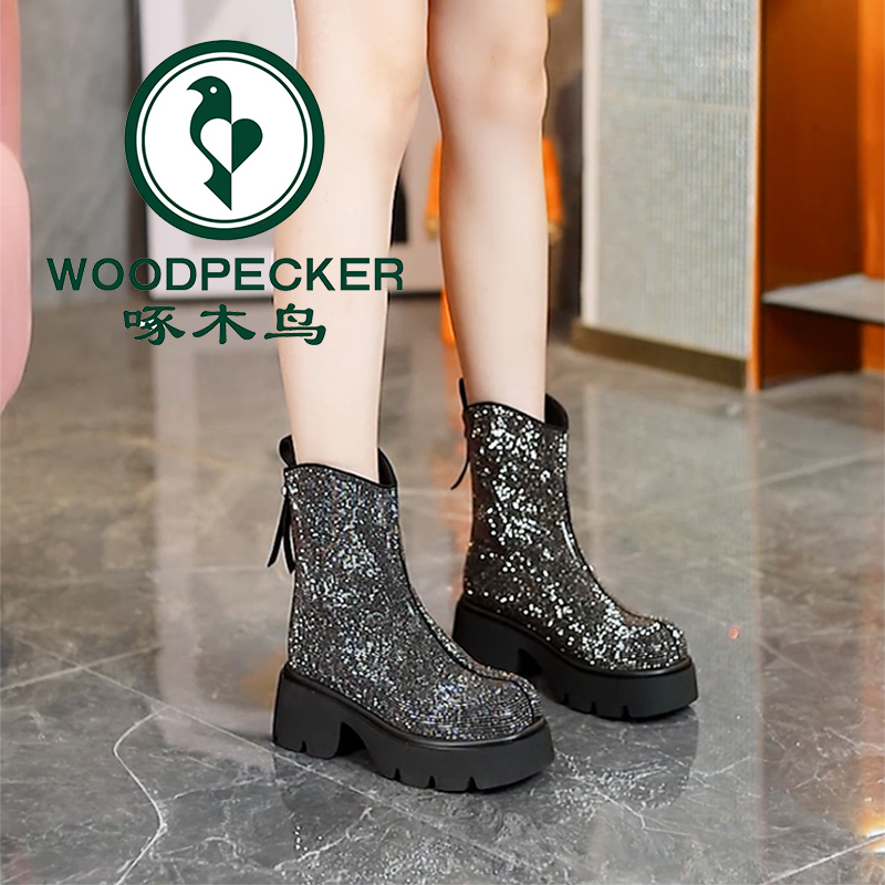 啄木鸟厚底高跟短靴女2025秋冬新款圆头粗跟V口后拉链水钻马丁靴