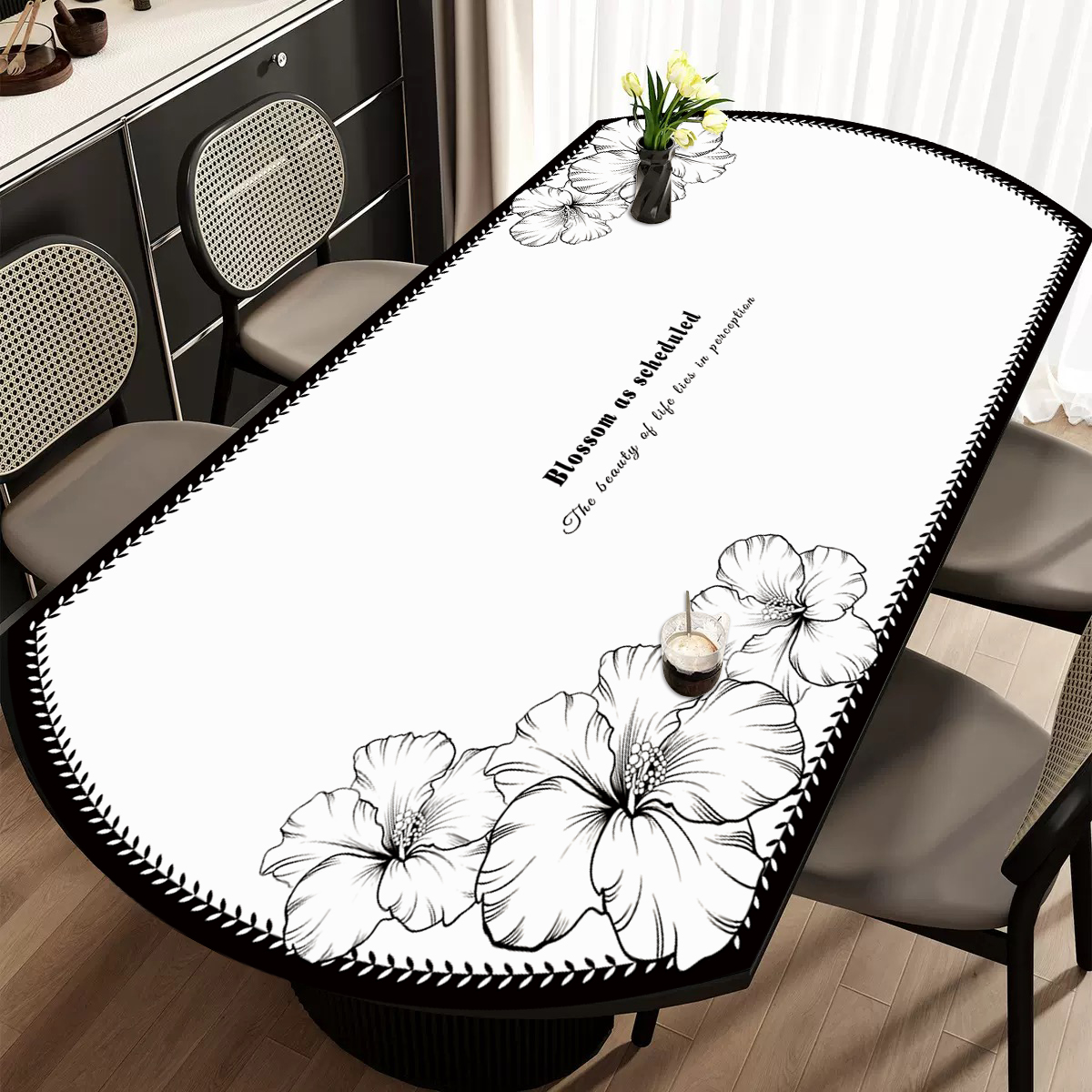 法式小香风椭圆形餐桌垫pvc皮革桌布免洗防水防油防烫弧形可折叠