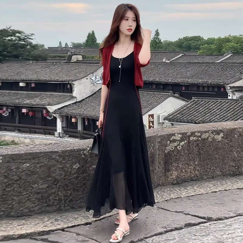 海边度假连衣裙女夏季新款防晒开衫吊带裙一整套沙滩拖地雪纺长裙