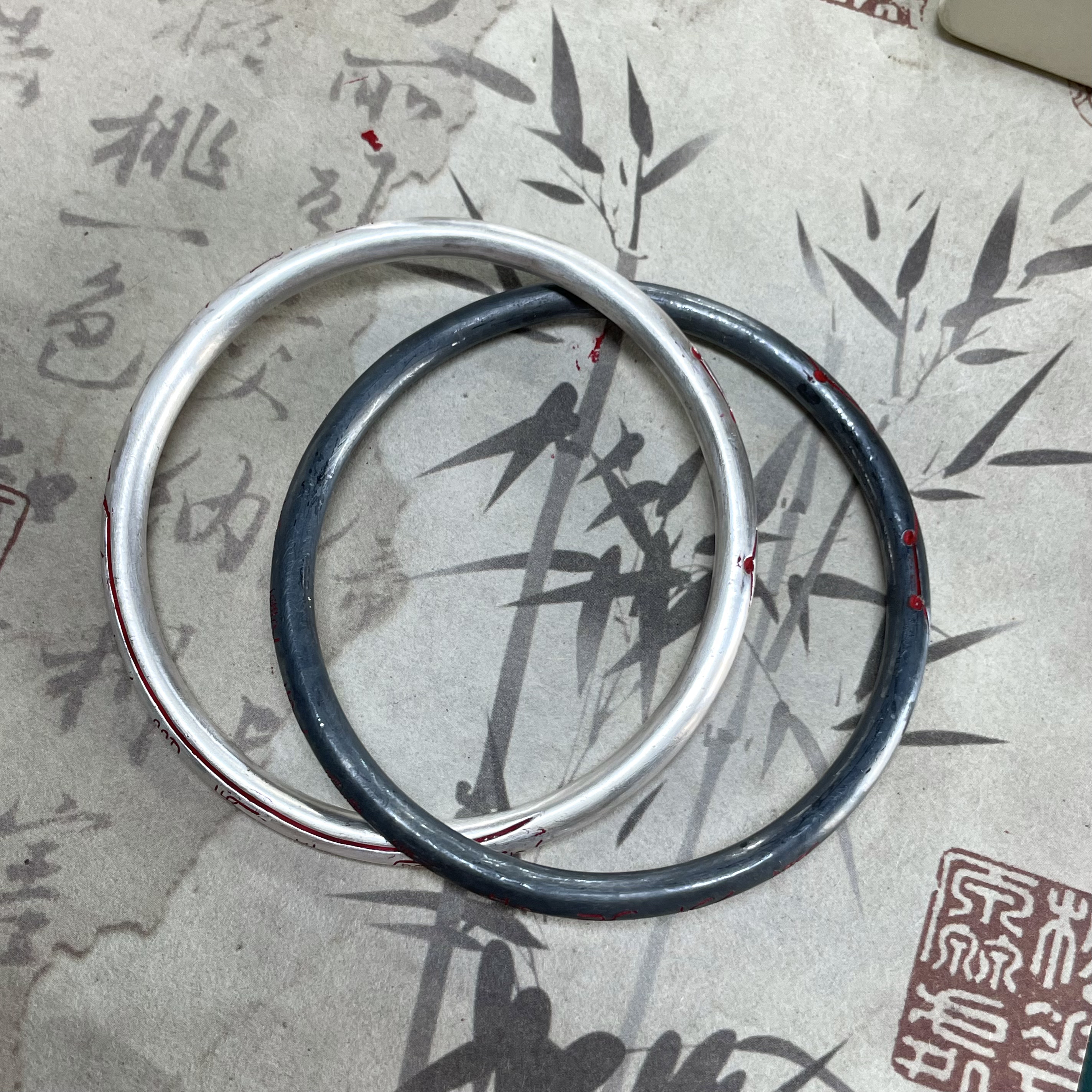 足银手镯 道系乾坤圈阴阳镯纯银一黑一白足银999实心道家手工制品