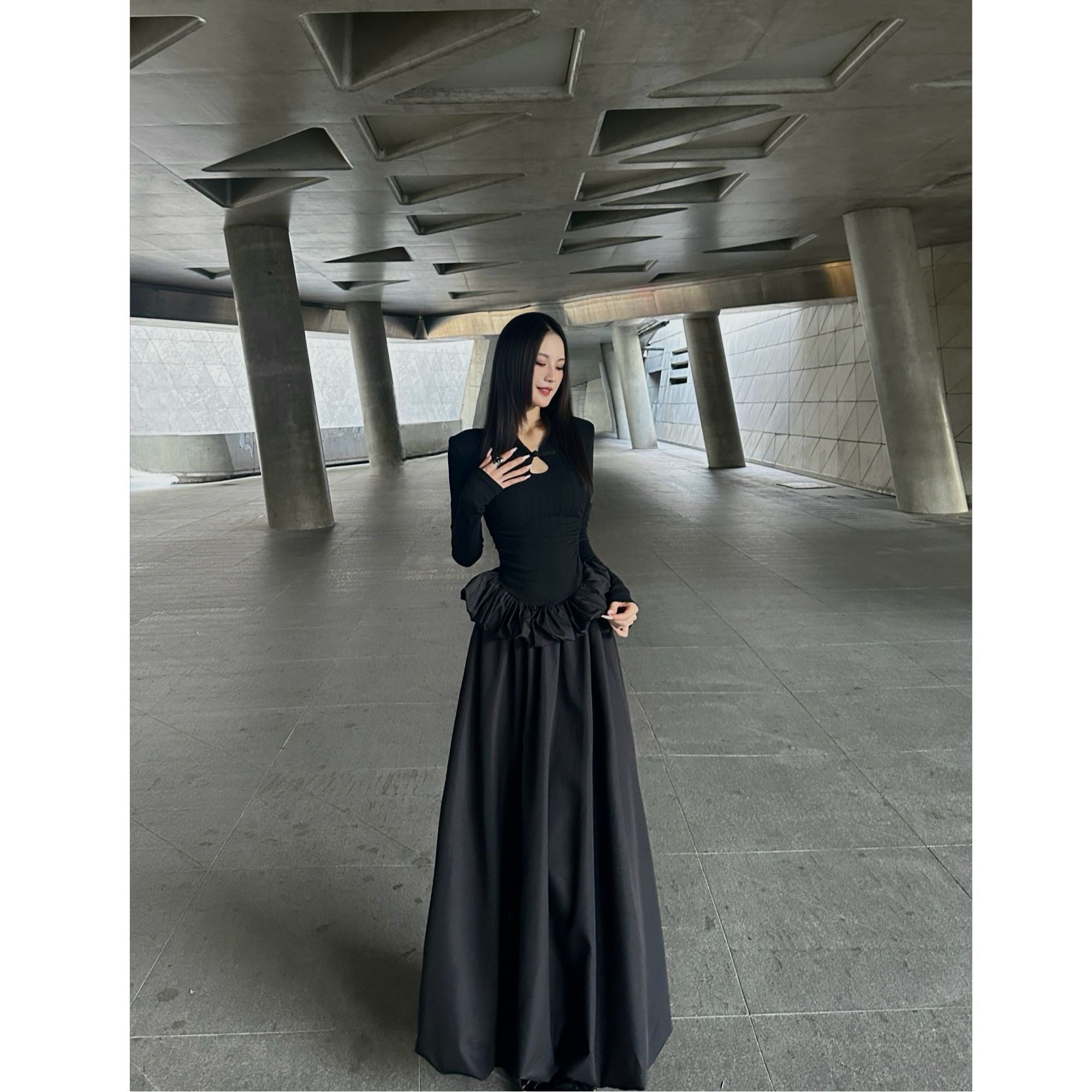 BETTER ME 极简新中式长袖盘扣黑色长款蓬蓬裙