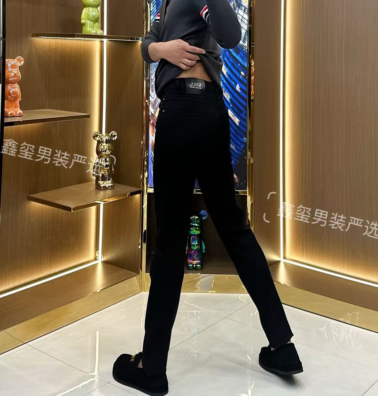 加绒加厚牛仔裤秋款男士朋克小脚牛仔裤轻奢欧版时尚修身百搭弹力