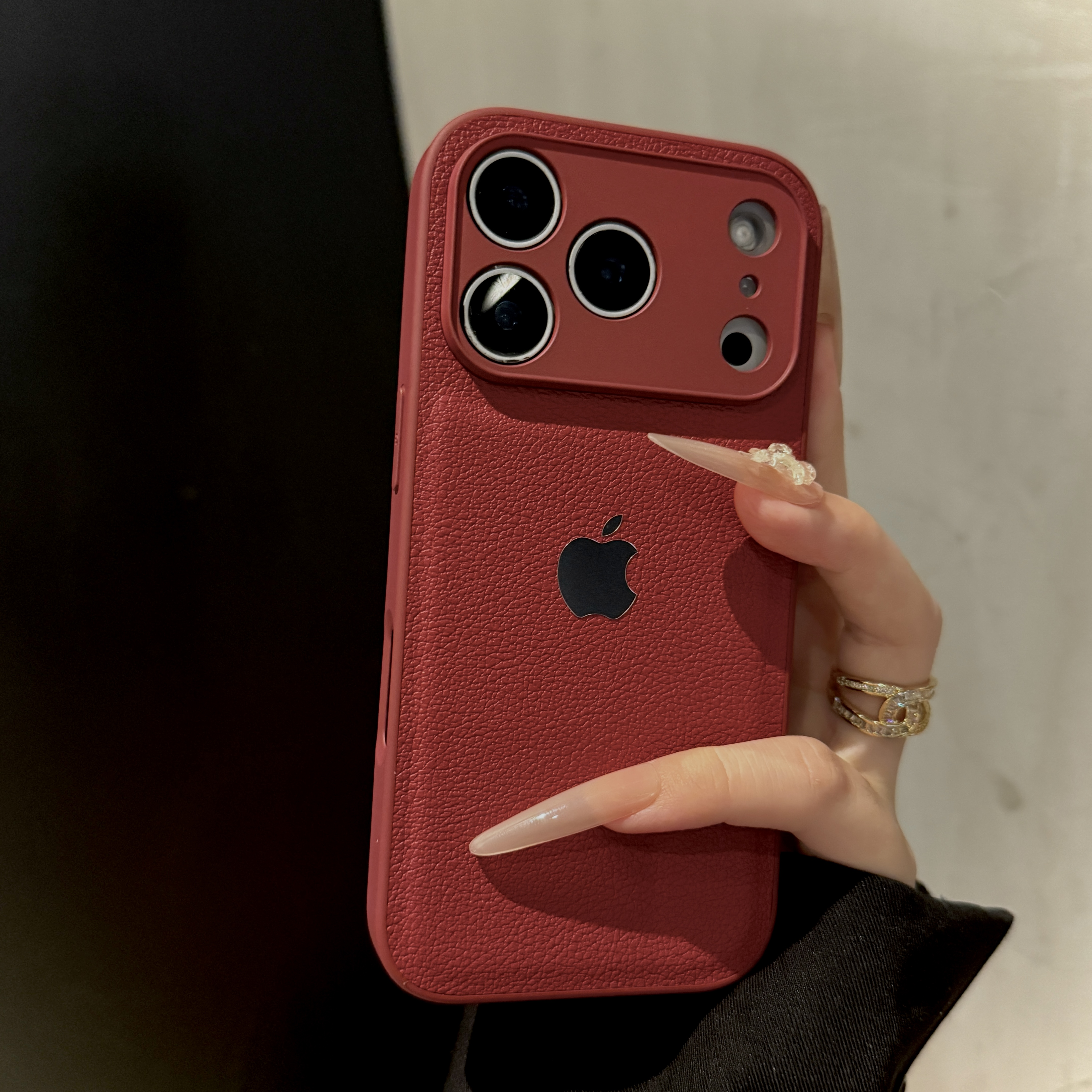 秋冬高颜值荔枝皮纹适用苹果17promax手机壳iPhone16全包15/14/13