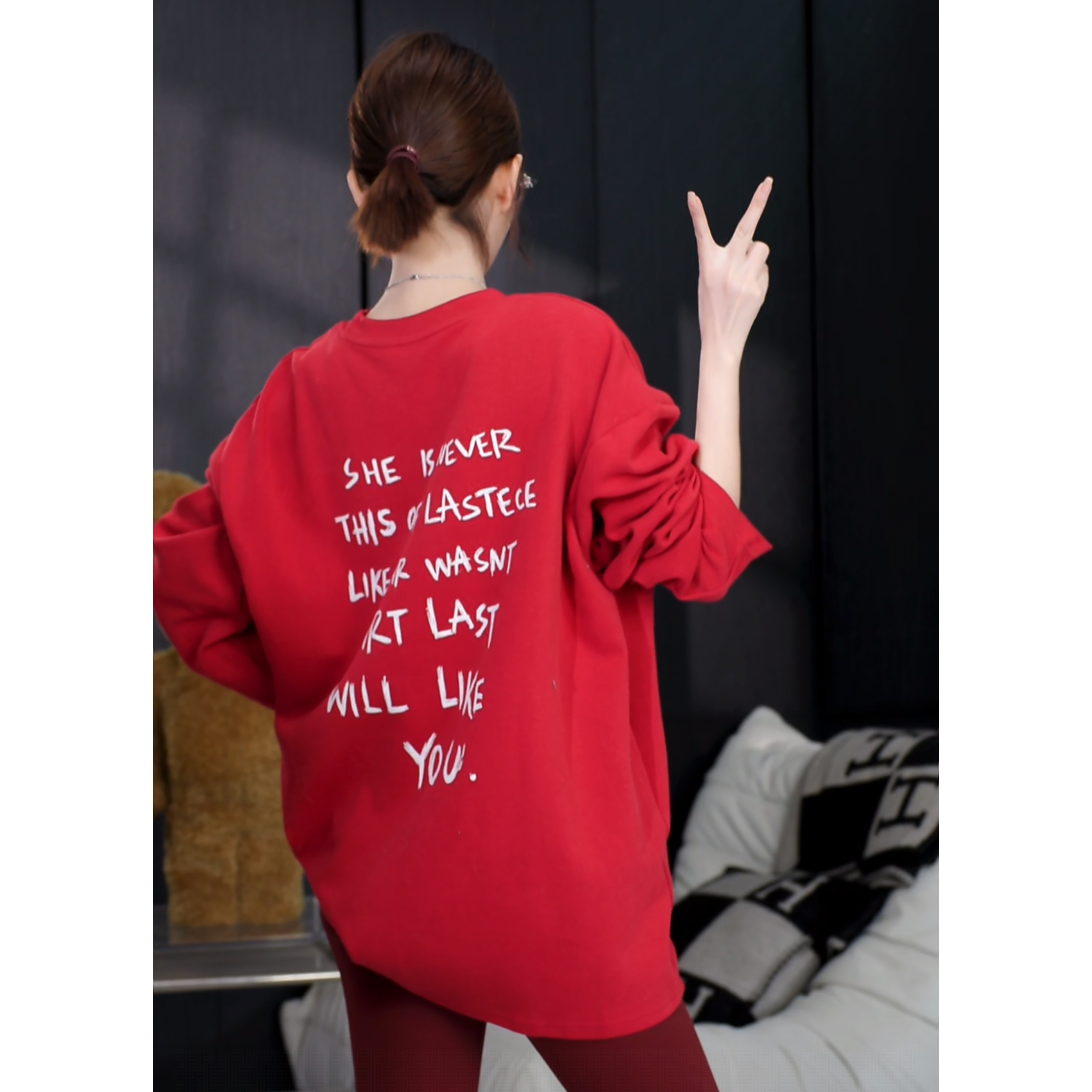 43-宝儿家含幂BL128825411XQ秋冬新款穿搭学院风字母宽松T恤上衣