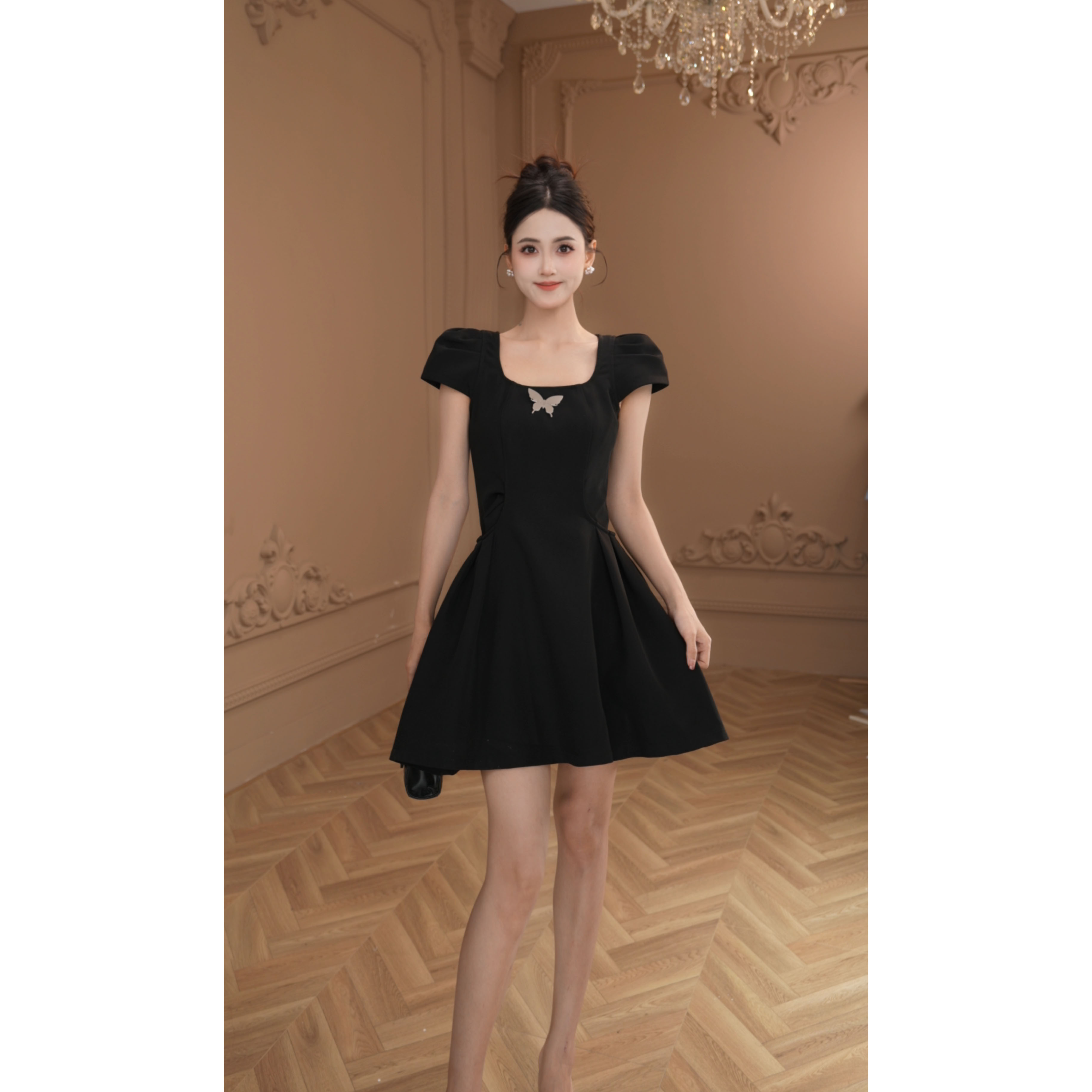 【柒老板定制】显瘦赫本气质法式收腰小黑裙61886