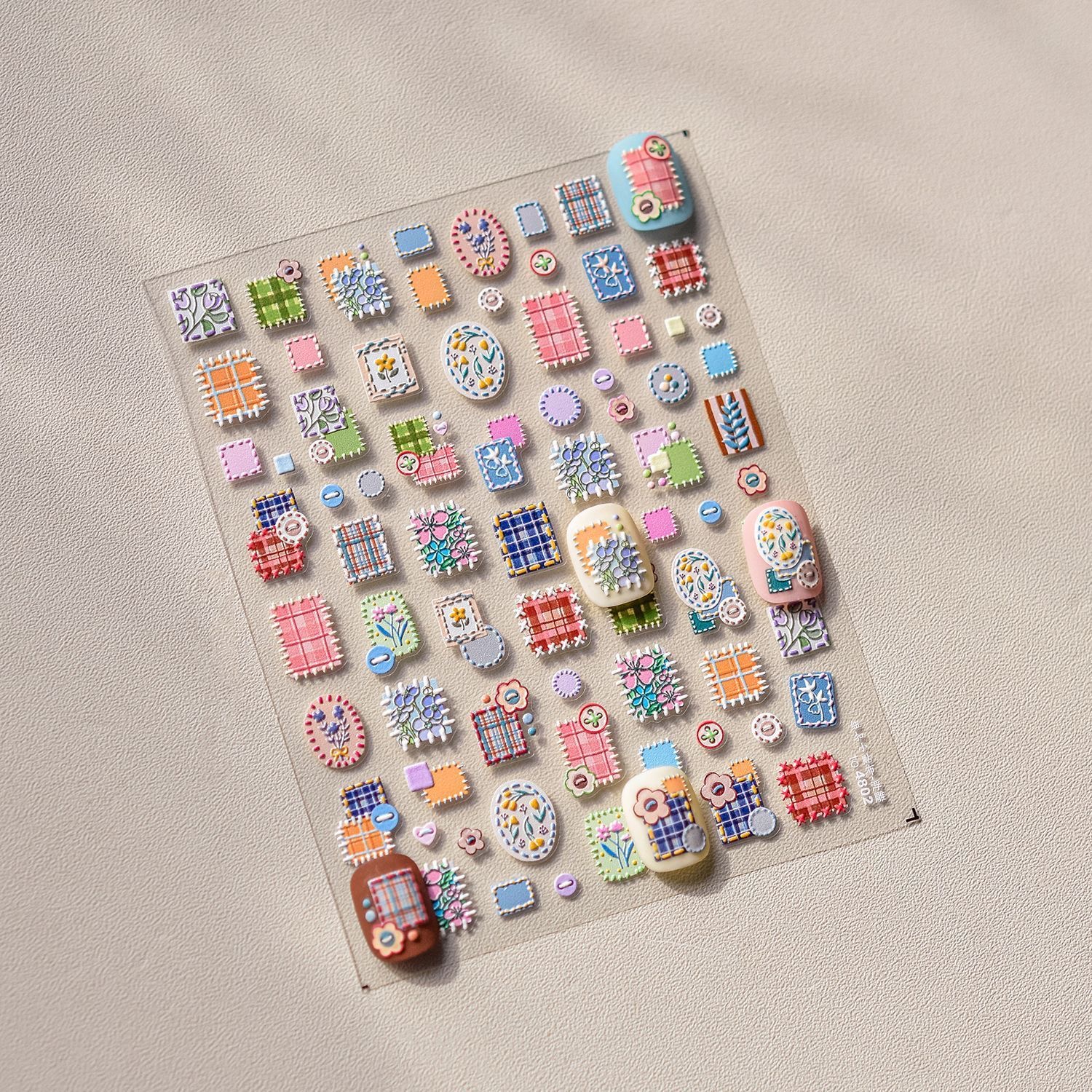 新款马卡龙小纽扣美甲立体格子补丁立体花花立体指甲皮粉色甲油胶