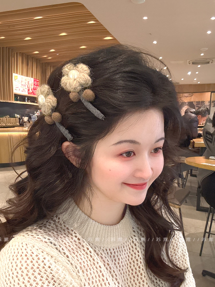 奶茶色花朵毛线发夹边夹侧边可爱甜美前额碎发刘海夹秋冬新款夹子