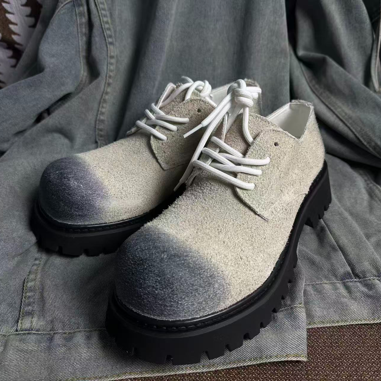 新款秋季皮鞋男士潮流网红德比鞋圆头工装鞋百搭通勤休闲简约男鞋