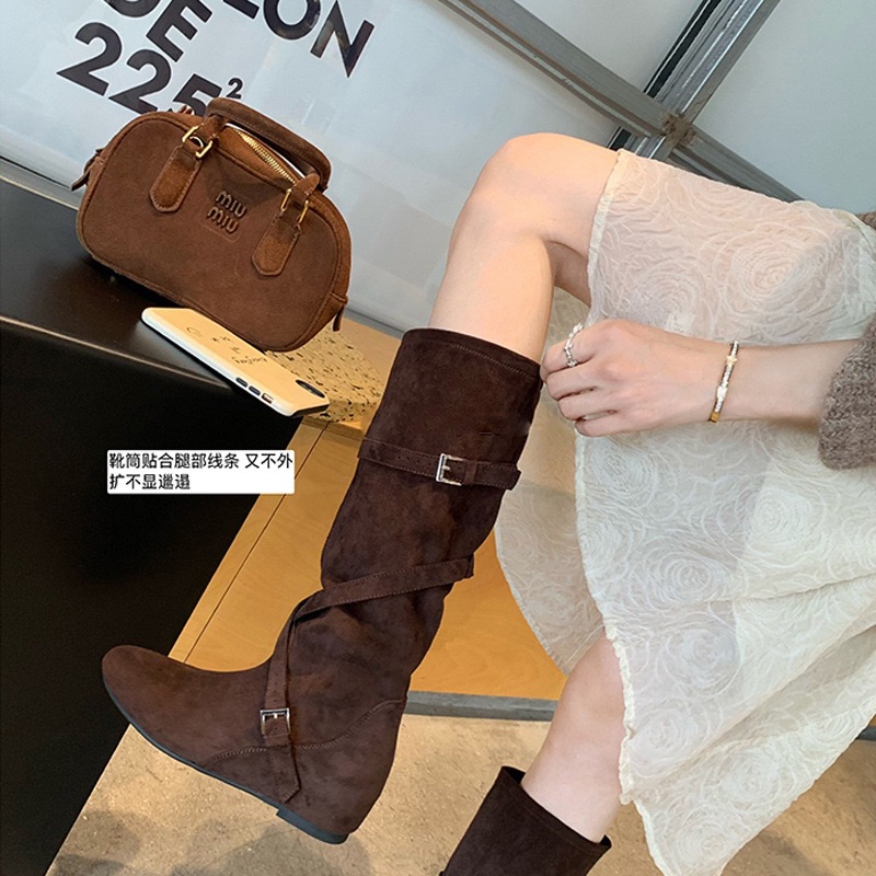 2025年秋冬新款尖头增高6cm~ 韩系圆头扣带柔软褶皱显瘦中筒靴女