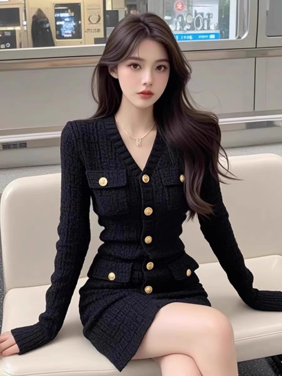 2025新款打底毛衣连衣裙女春秋装富家千金穿搭裙子高级感独特漂亮