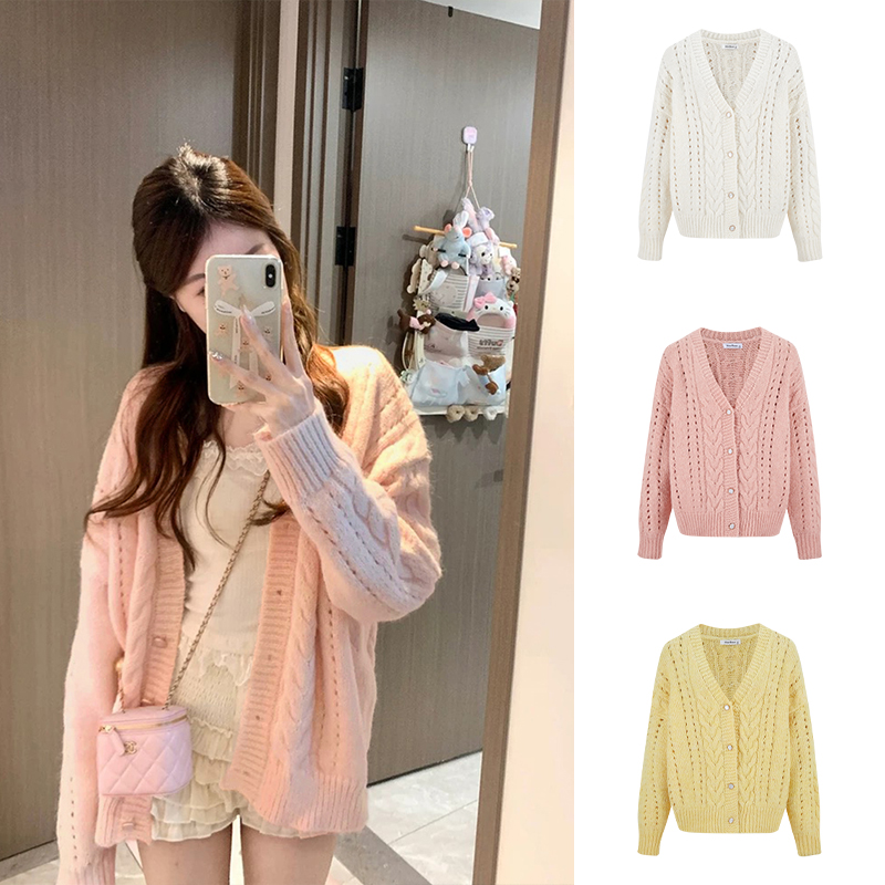 Moses Queen/魔西女王甜美粉色v领毛衣宽松减龄麻花针织开衫上衣