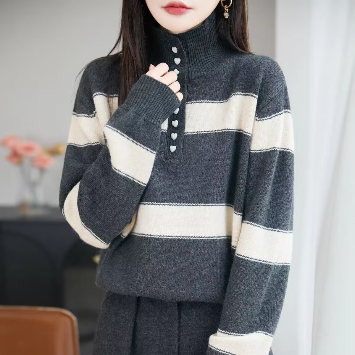 覆古条纹撞色半高领毛衣女2025秋冬纽扣半开领加厚保暖打底针织衫