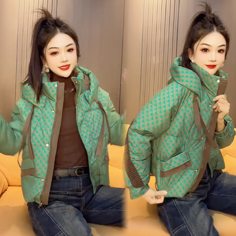 2025秋冬新款时尚显瘦气质网红高档洋气女高级百搭宽松大码棉服潮