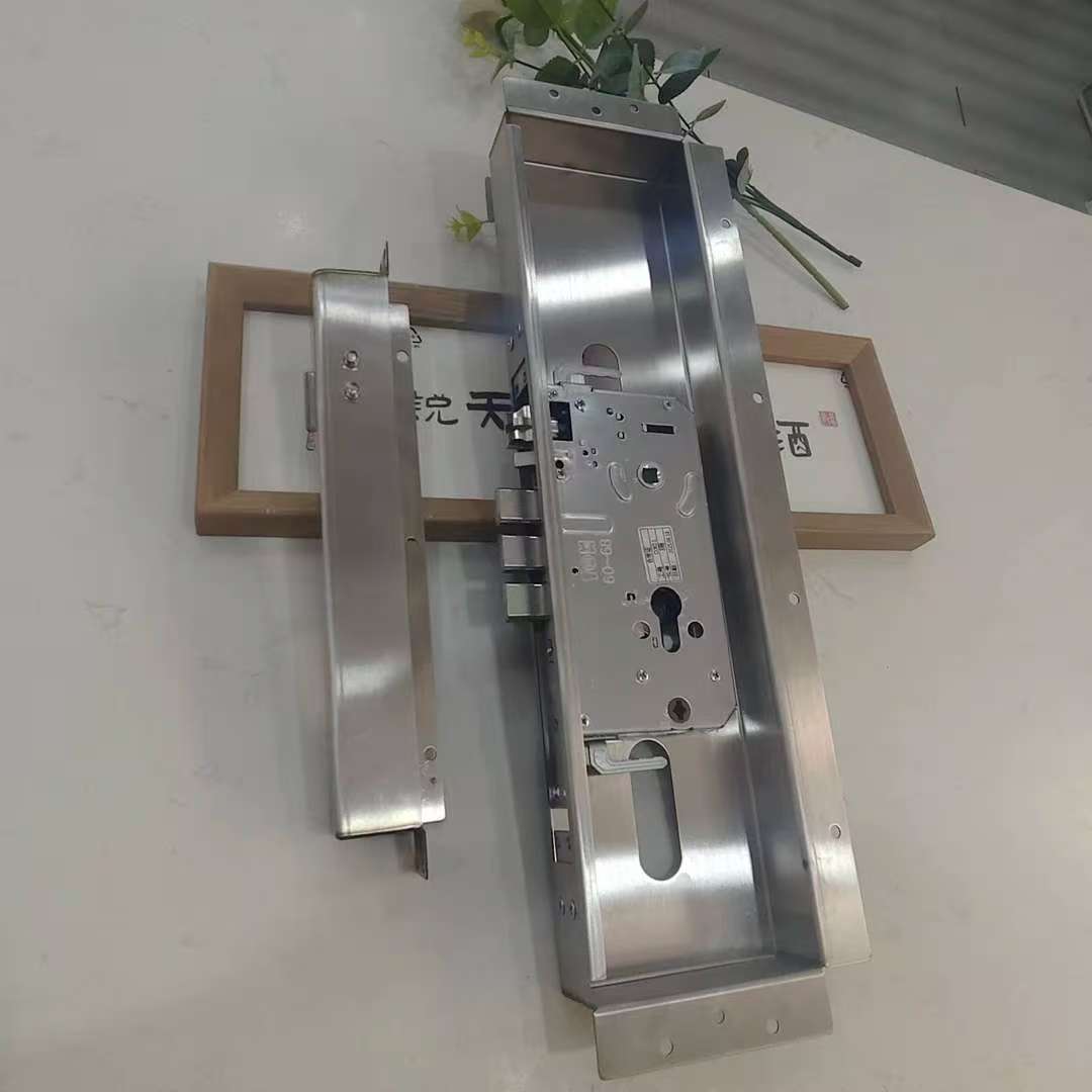 农村大铁门改装锁盒农村薄铁门改装锁盒加厚不锈钢材质改装锁盒