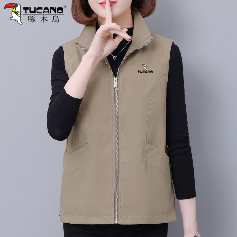 啄木鸟薄款马甲女2025春秋新款加肥休闲坎肩背心中年妈妈外穿马夹