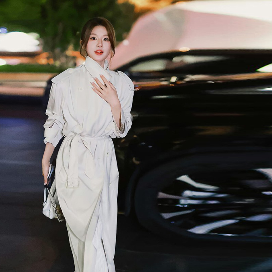 2025年流行春秋中长款洋气英伦风衣女炸街小个子西装领显瘦外套潮