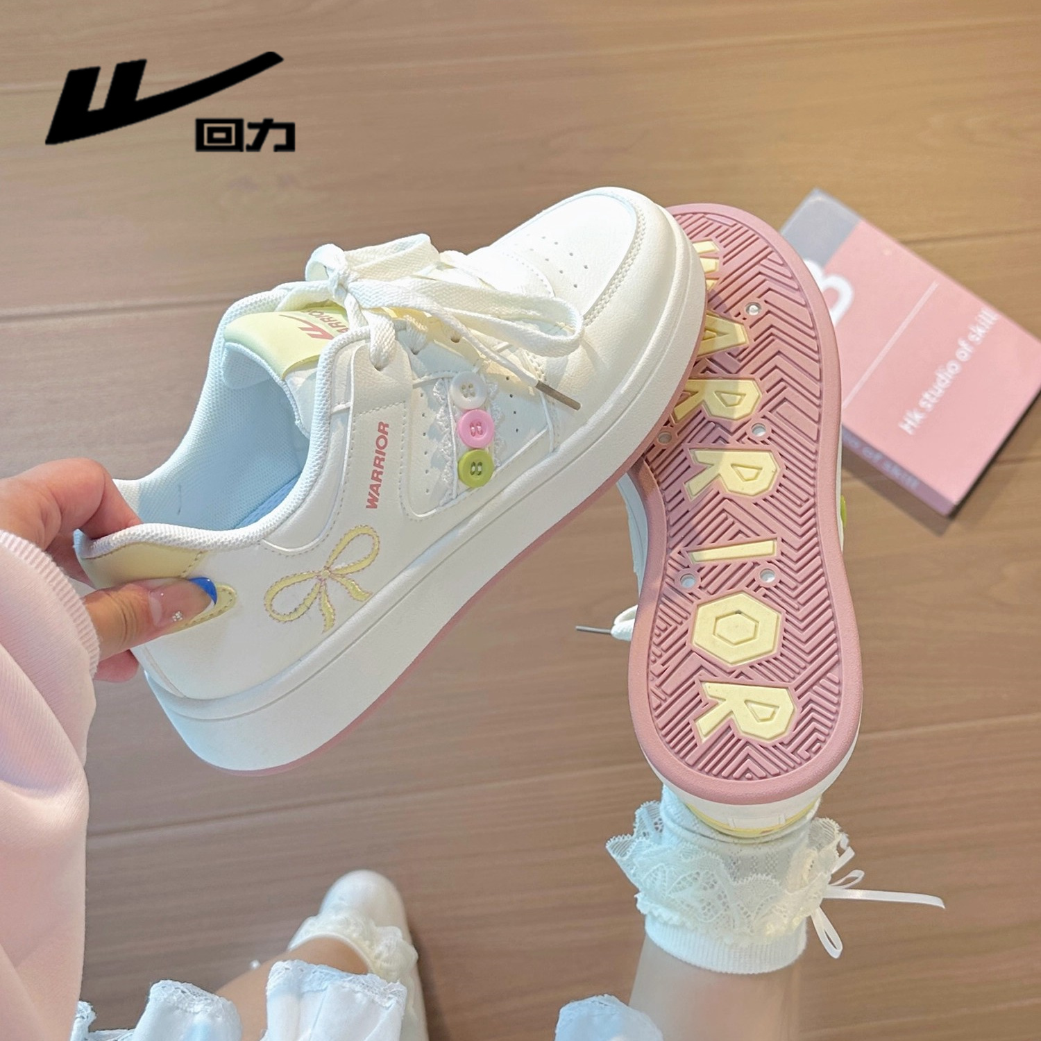 回力纽扣小白鞋女2025新款秋季女生高颜值板鞋原创设计百搭休闲鞋