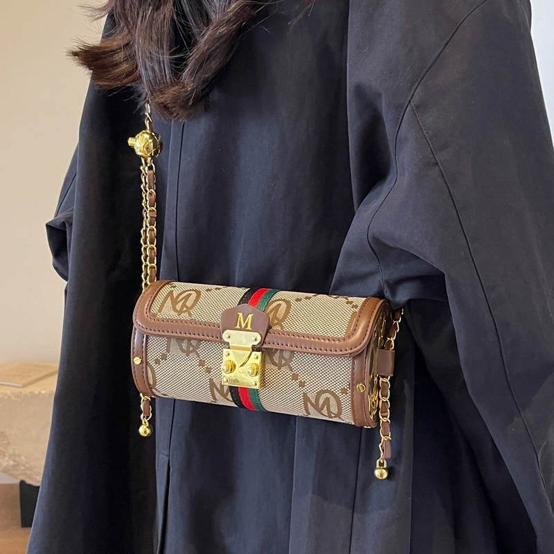 日本GP高级感包包女士2025新款潮夏季小众单肩包网红爆款链条斜挎