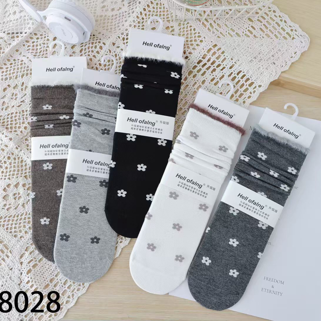 2025秋冬加厚加绒法式复古小花朵时尚潮流无骨堆堆袜袜子女秋冬