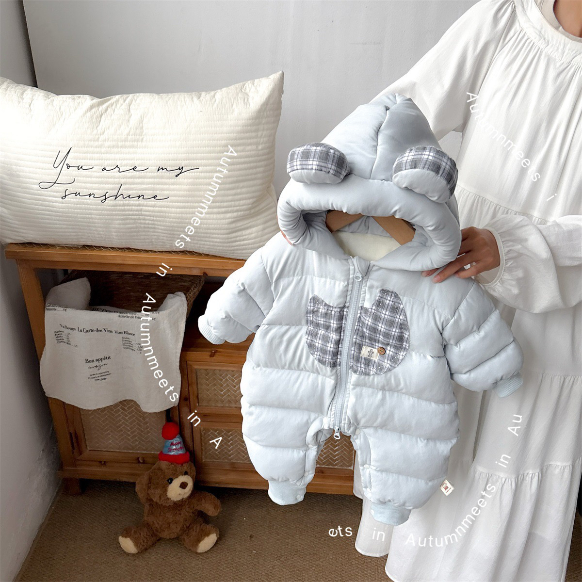 婴幼儿衣服秋冬季连体衣加绒加厚男宝宝棉衣洋气女爬服冬装外出服