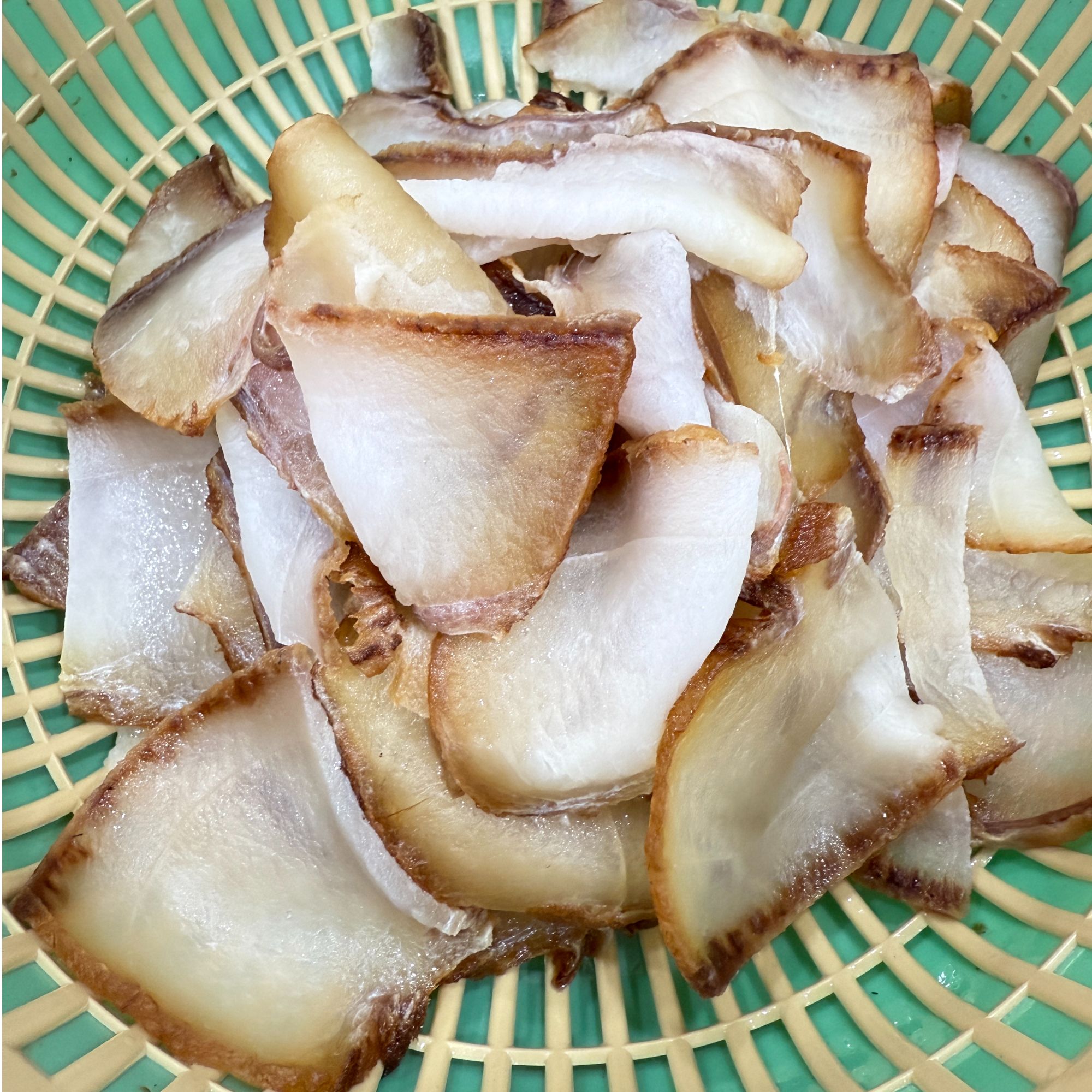 贵州农村土猪柴火烟熏腊肉柏香枝烟熏风味好吃