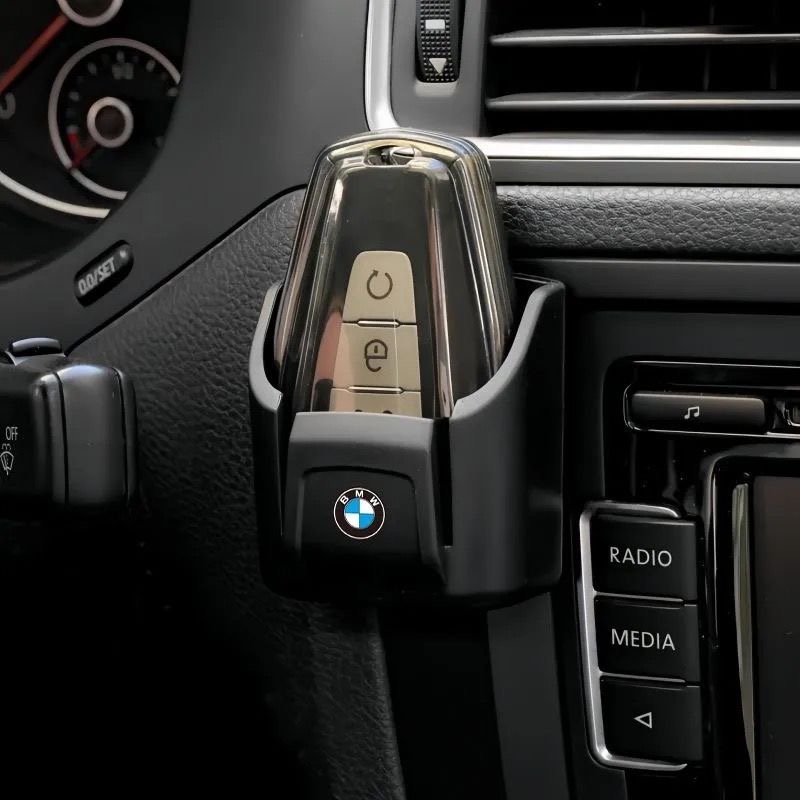 车载二合一卡片汽车钥匙收纳盒车内用品仪表中控钥匙套卡片储蓄盒