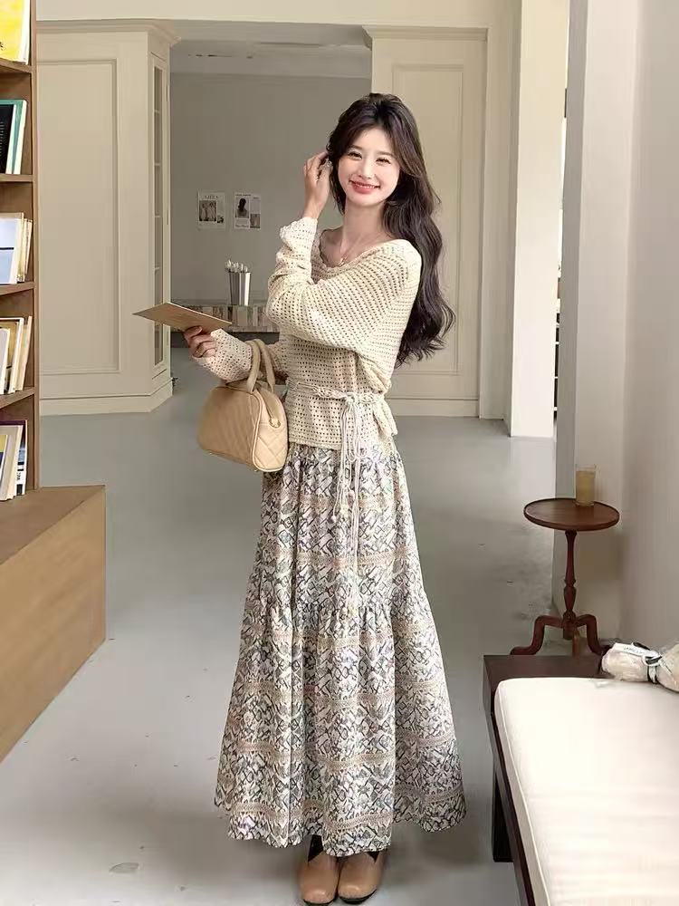 0139 春款法式温柔镂空针织上衣印花半身裙两件套套裙JR