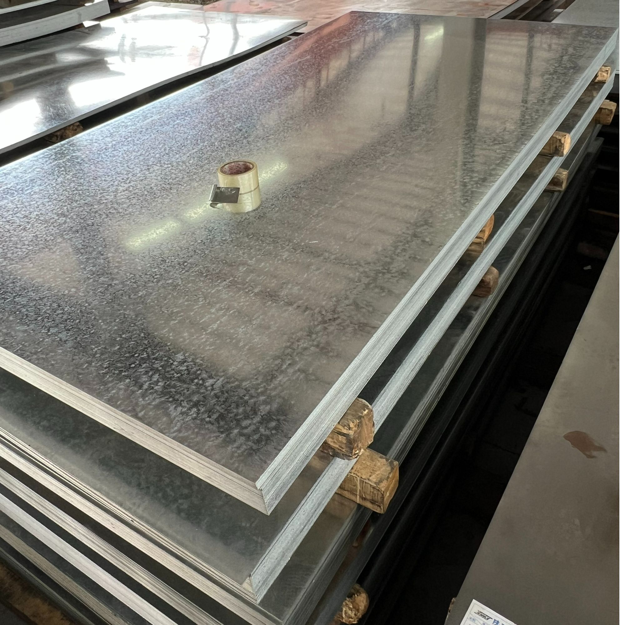 冷板、镀锌板，有花无花宽度1米5米可定尺加工钢板正品批发厂家直销