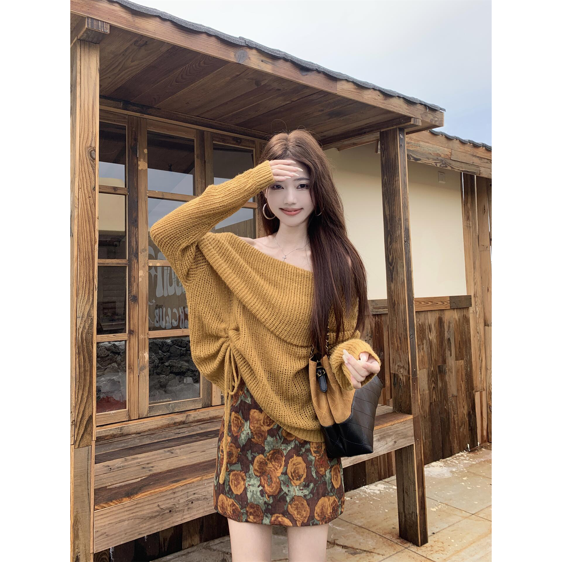 美拉德复古咖色针织衫女秋季2025新款休闲宽松显瘦抽绳气质上衣潮