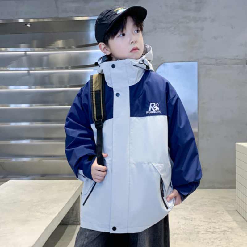男童冲锋衣外套可拆卸三合一中大童春秋冬款洋气儿童男孩防风帅气