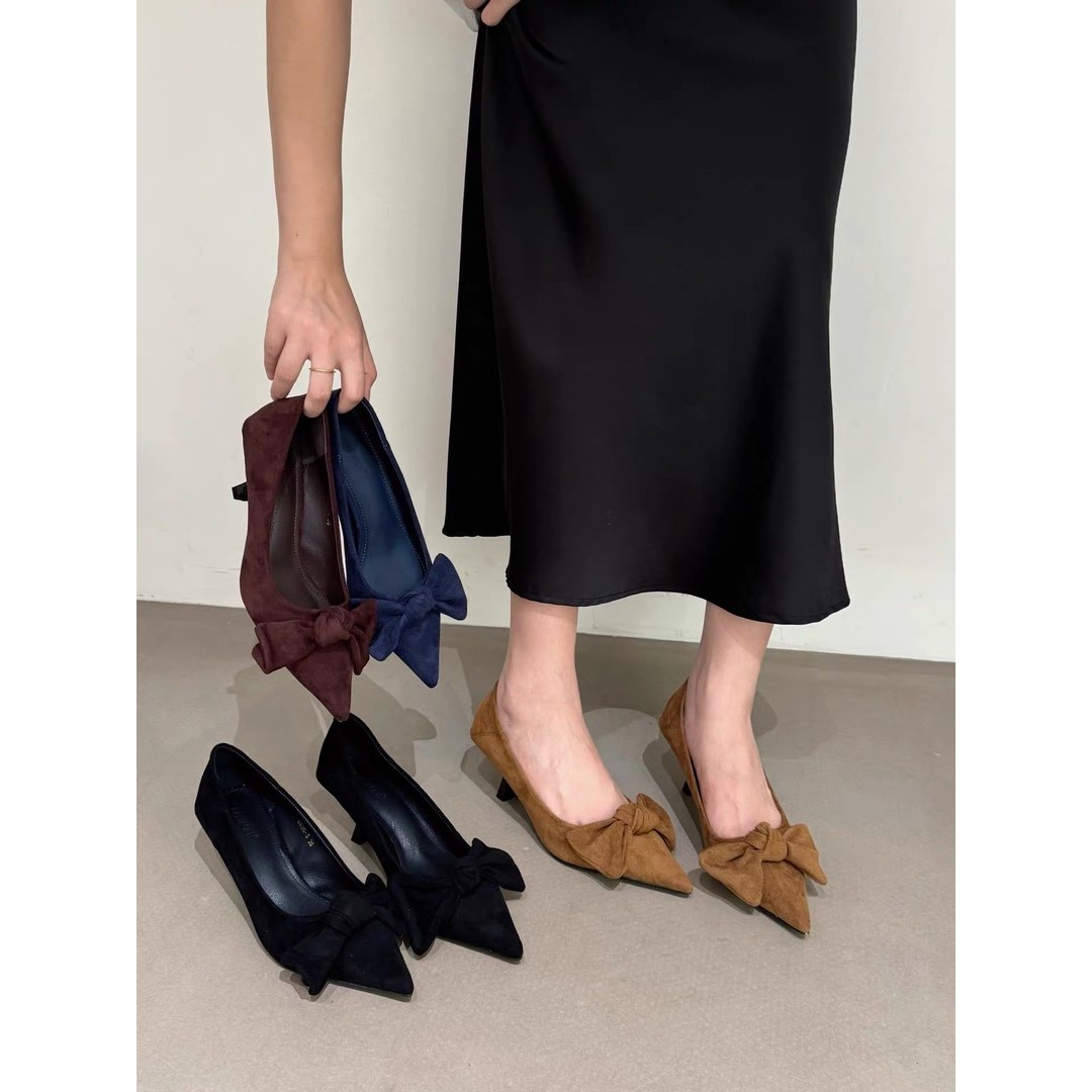 2025秋季新款尖头绒面蝴蝶结复古高跟鞋女时尚百搭细跟通勤单鞋