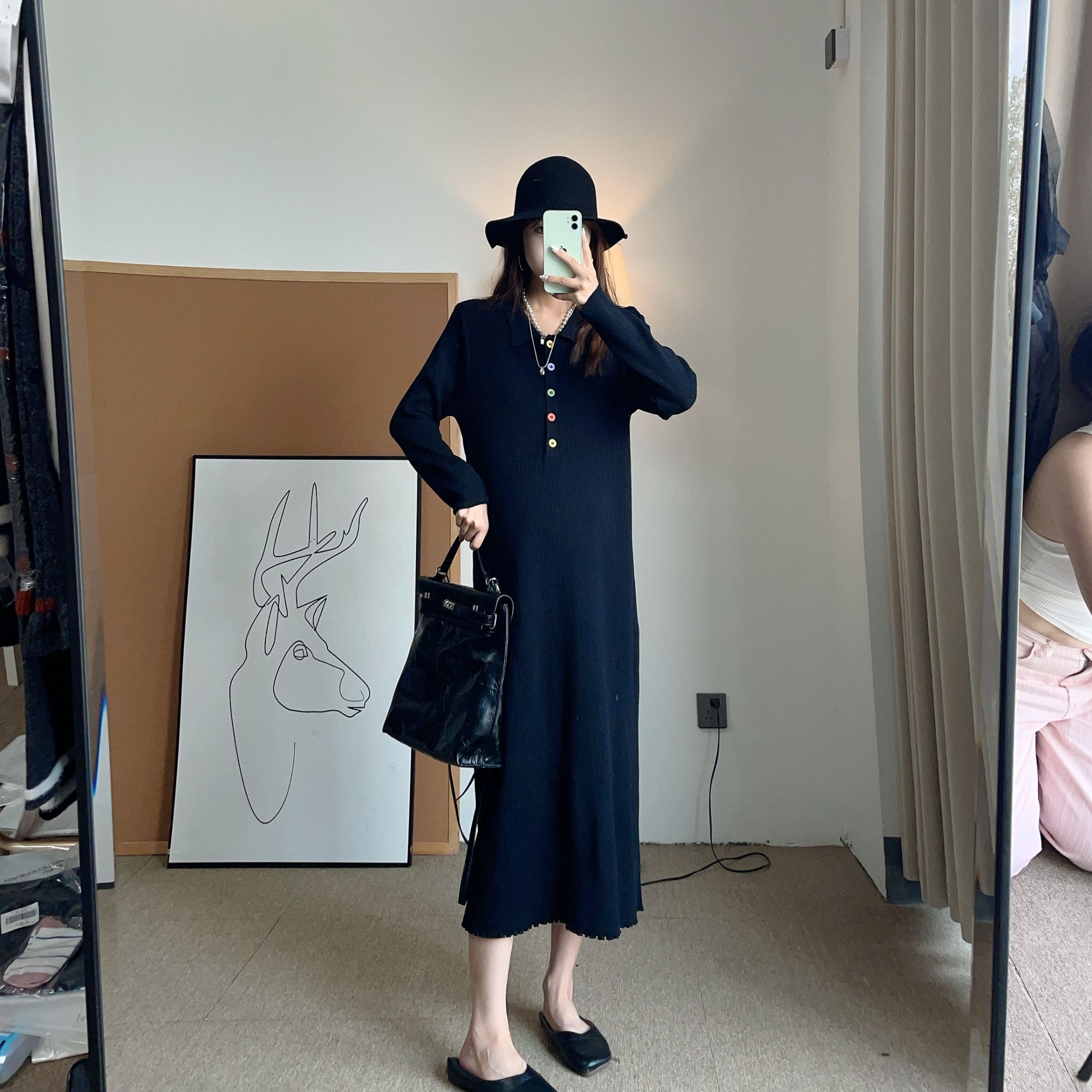 孕妇2025减龄洋气针织连衣裙中长款翻领麻花纹毛衣裙法式长裙