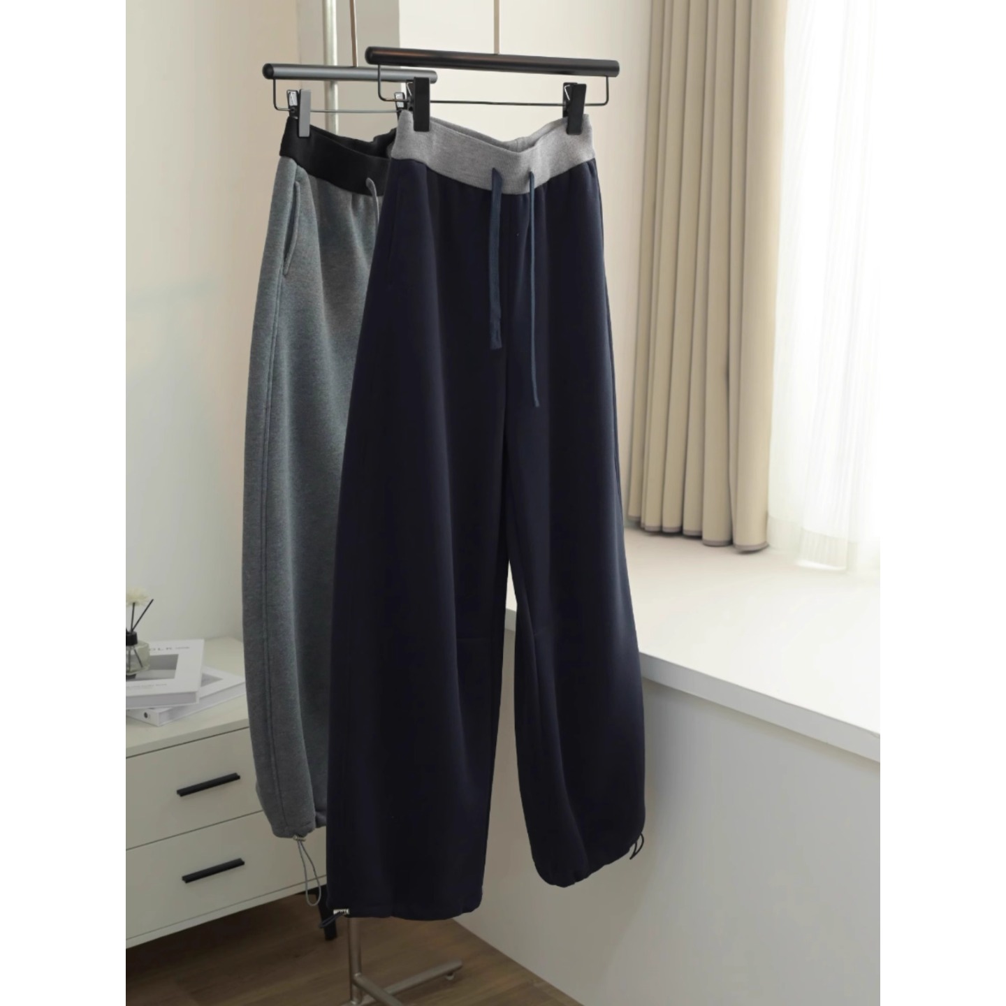 韩系时髦通勤休闲拖地阔腿裤女2025秋季新款宽松松紧腰束脚弯刀裤