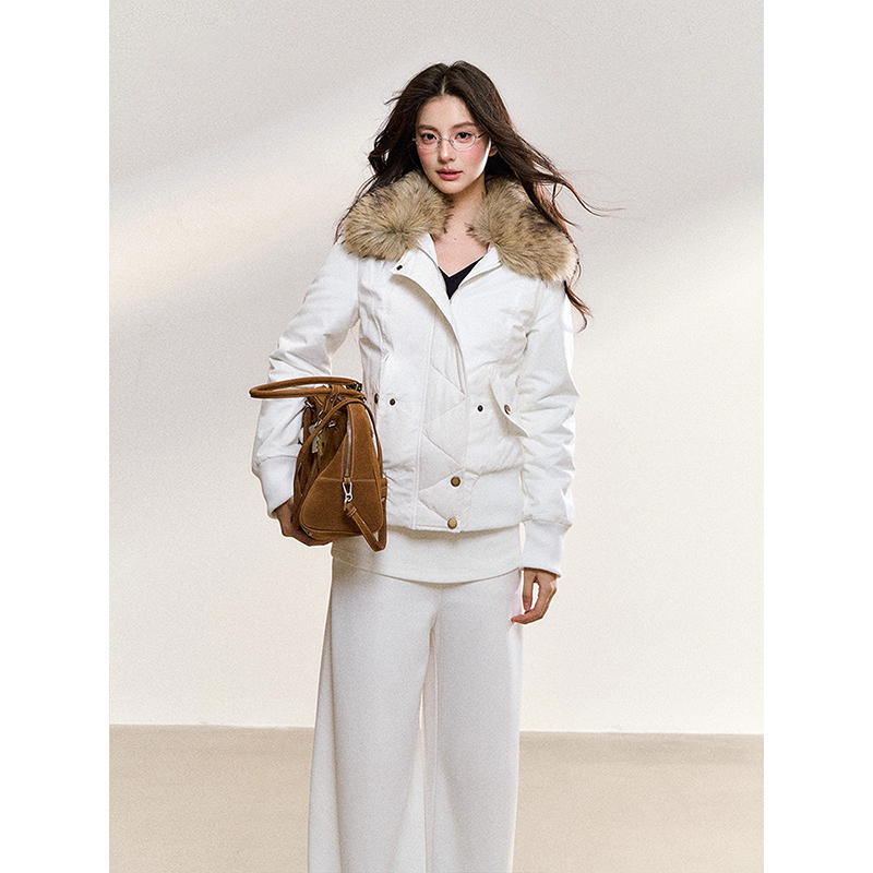 韩版设计感毛领拼接短外套女秋季新款高级感修身显瘦百搭夹克上衣