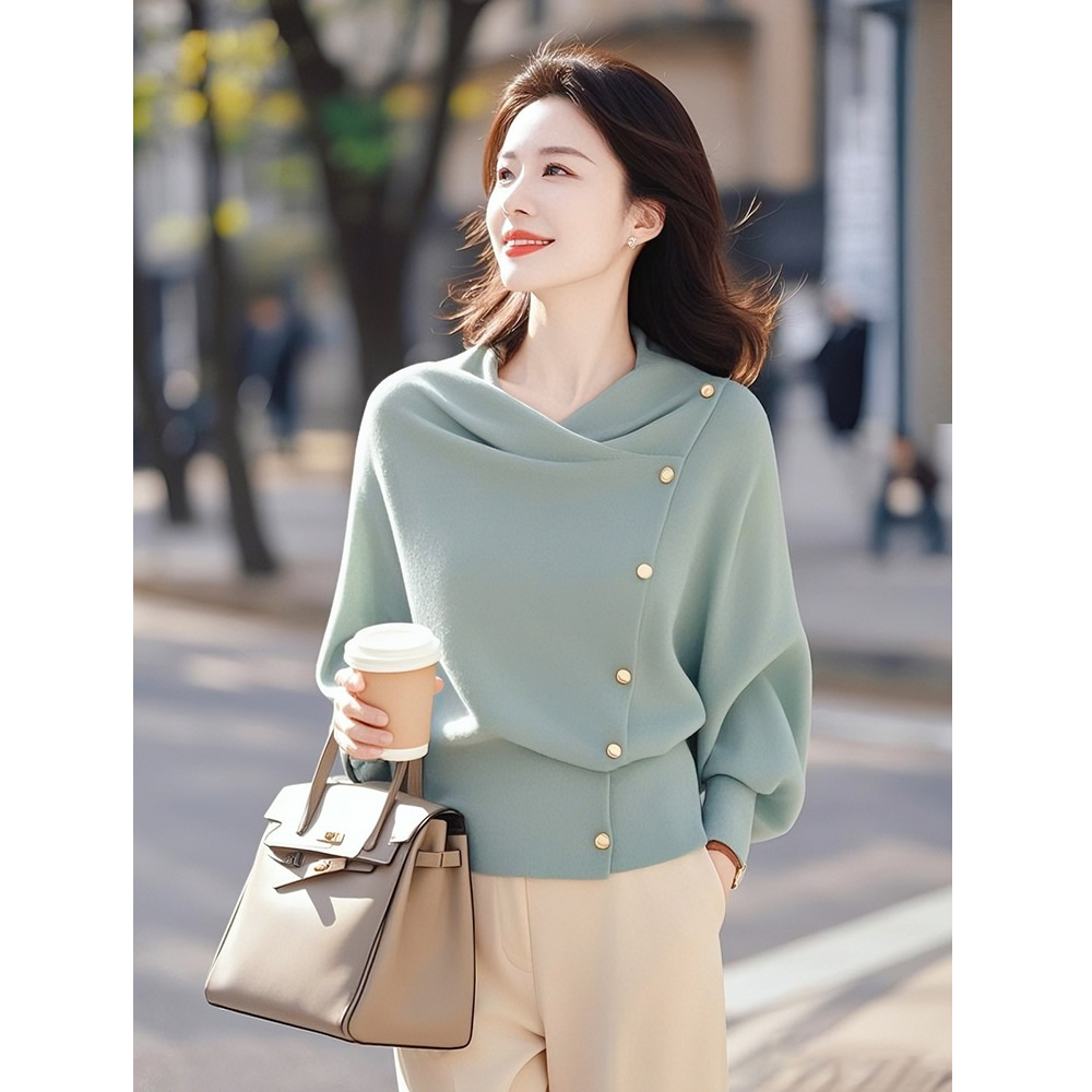 韩系别致荡领绿色针织衫女2025秋季新款宽松套头小众减龄长袖上衣