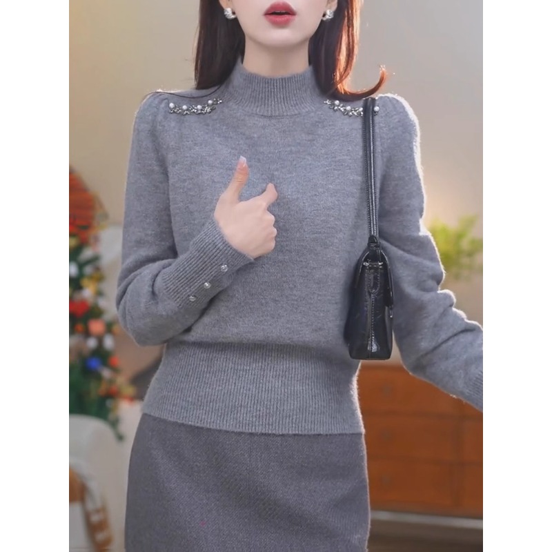 半高领钉珠灰色针织衫女2025年秋冬季新款高级感毛衣显瘦百搭上衣
