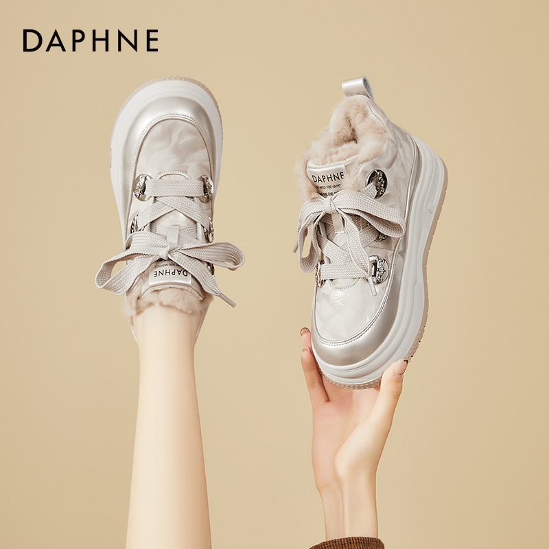 达芙妮冬季加绒雪地靴女2025新款厚底运动板鞋百搭加厚保暖大棉鞋