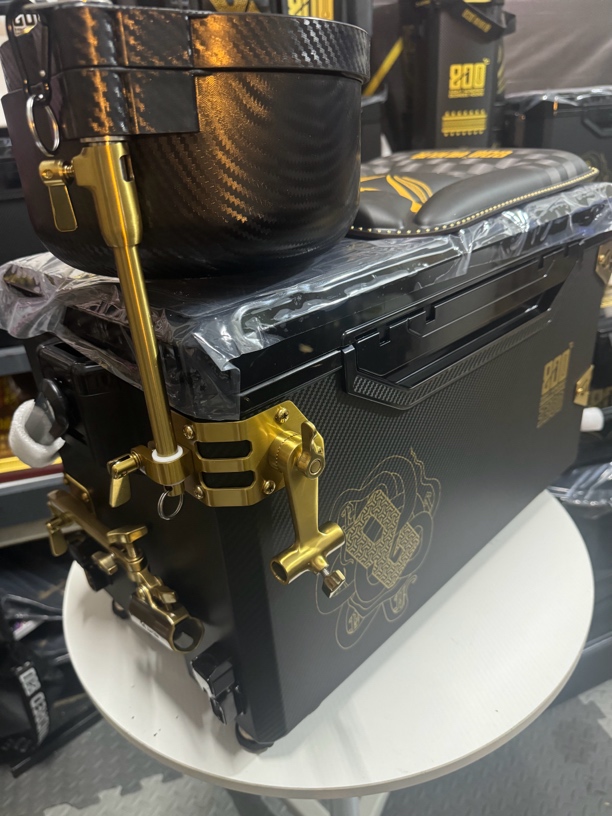 800度3300钓箱钓箱全套钓箱配件黑金钓箱钓鱼五件套拉丝金亮晶系