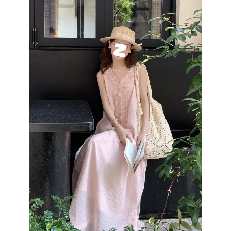 法式气质松弛感无袖连衣裙女2025夏季新款独特荷叶花边漂亮长裙子