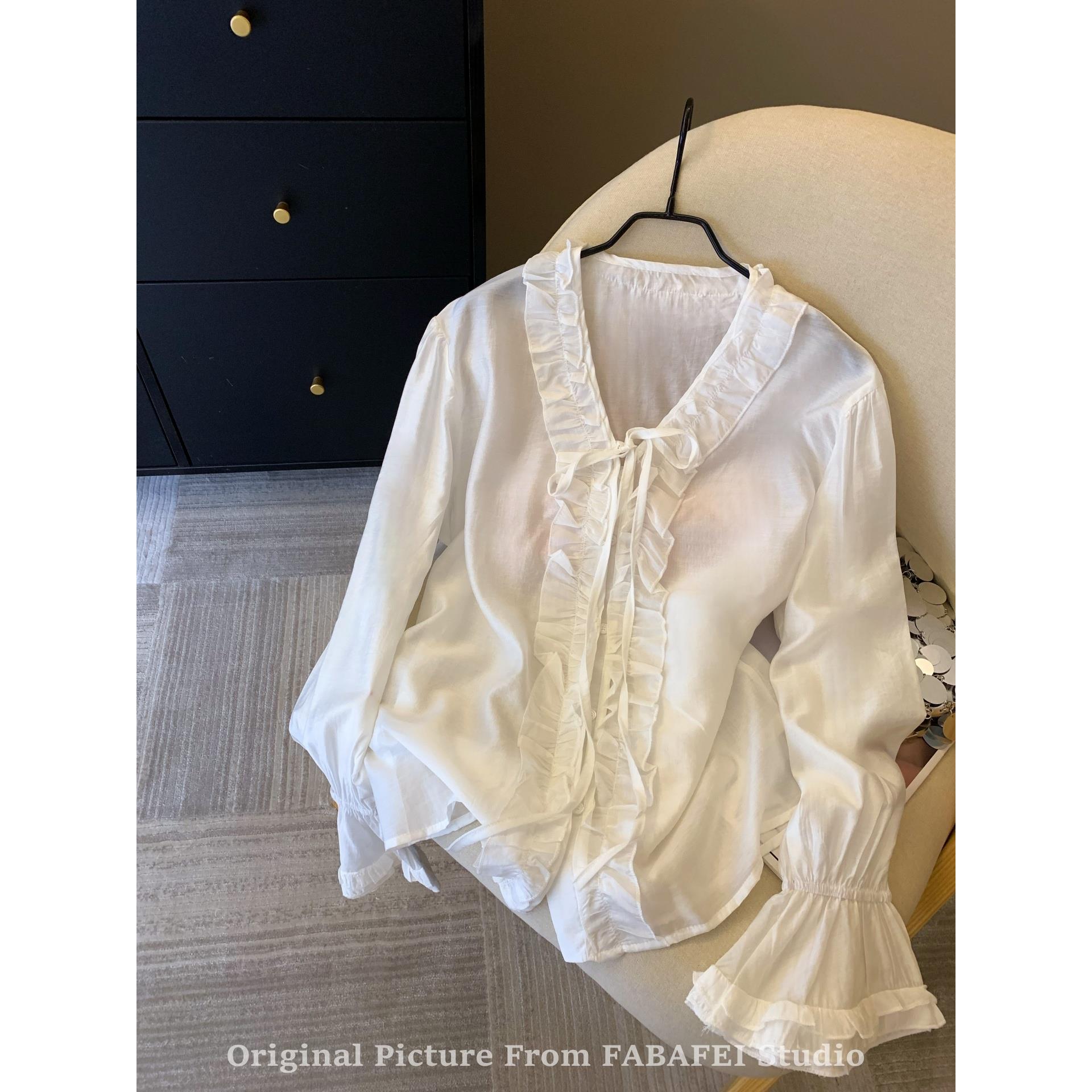 法式超仙喇叭袖缎面衬衫女秋季木耳边v领长袖衬衣高级感雪纺上衣