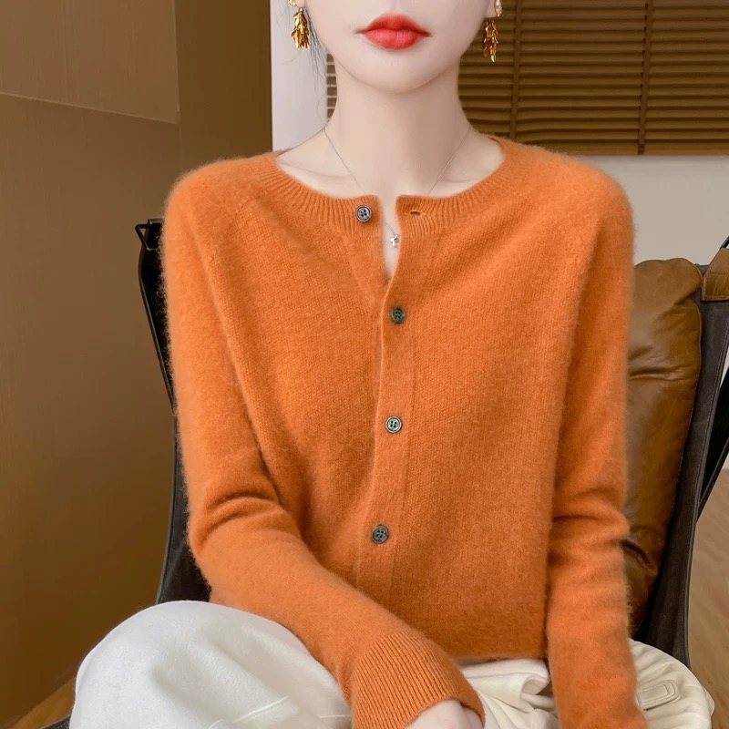 一线成衣高级感无缝圆领桂花针针织开衫