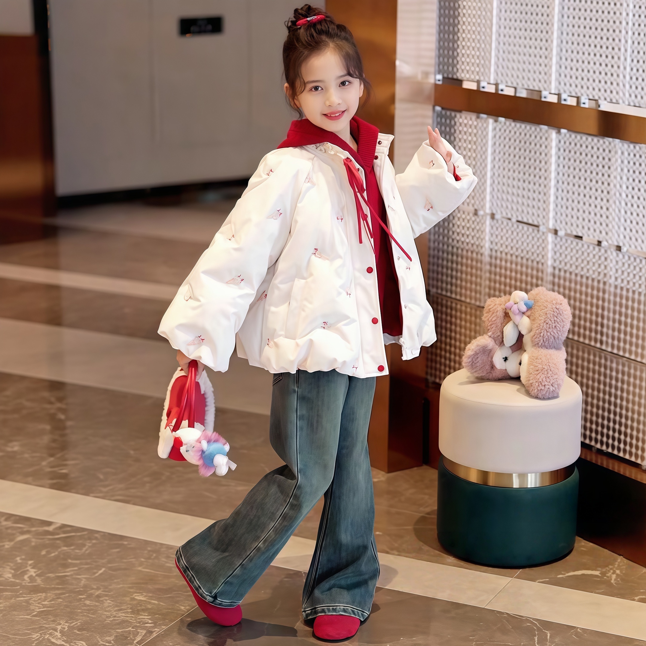 【冰淇淋系列】2025女童羽绒服时尚立领柔软刺绣短款外套