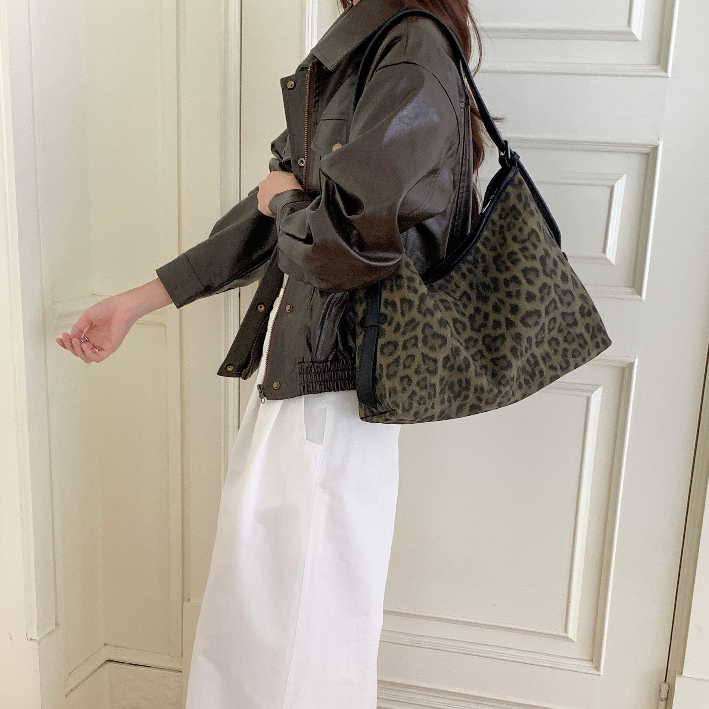 竹笋喵喵 复古豹纹腋下包女2025秋冬新通勤日常ins斜挎拉链饺子包