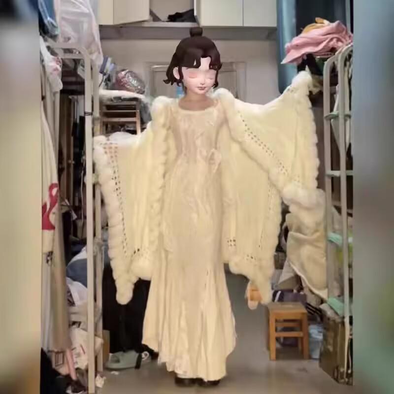 2025新款斗篷披肩毛衣外套女慵懒麻花针织环保毛毛球披肩外套秋冬