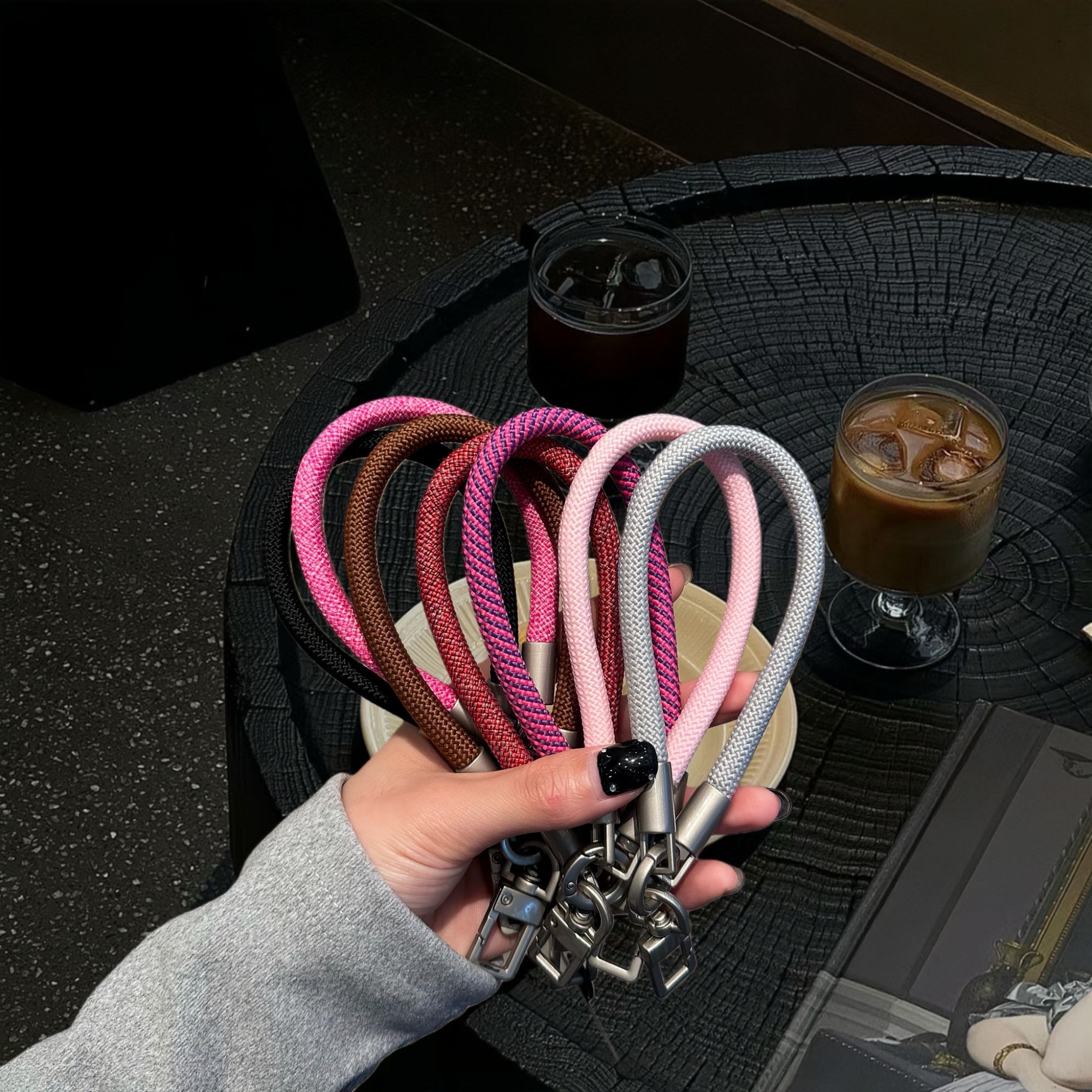 日韩ins潮款编织手工绳挂绳手腕带匙扣手机壳挂件撞色链条便携