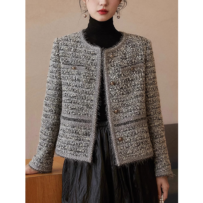 高级感女士短款小香风外套女2025秋季新款轻奢设计感时尚春秋上衣