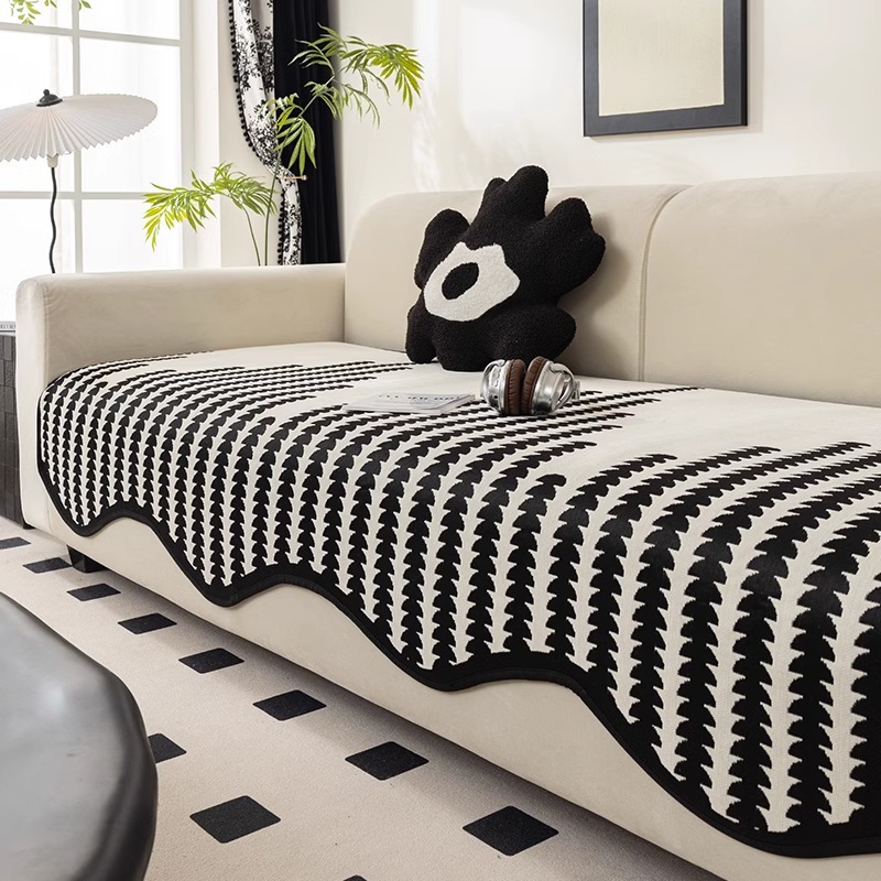 新款轻奢高级感四季通用沙发垫2025新款一片式防滑皮沙发套坐垫子