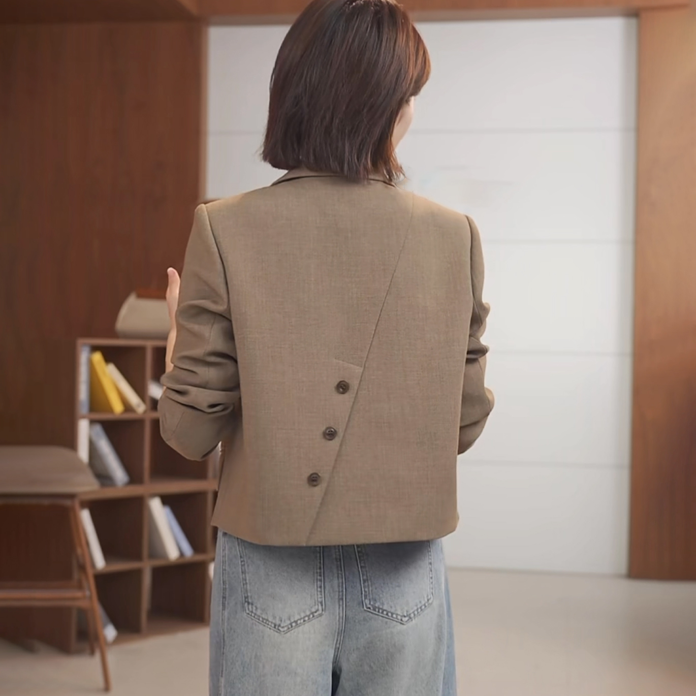 时尚洋气小西装外套女短款2025新款秋季新款女装小个子女士西服