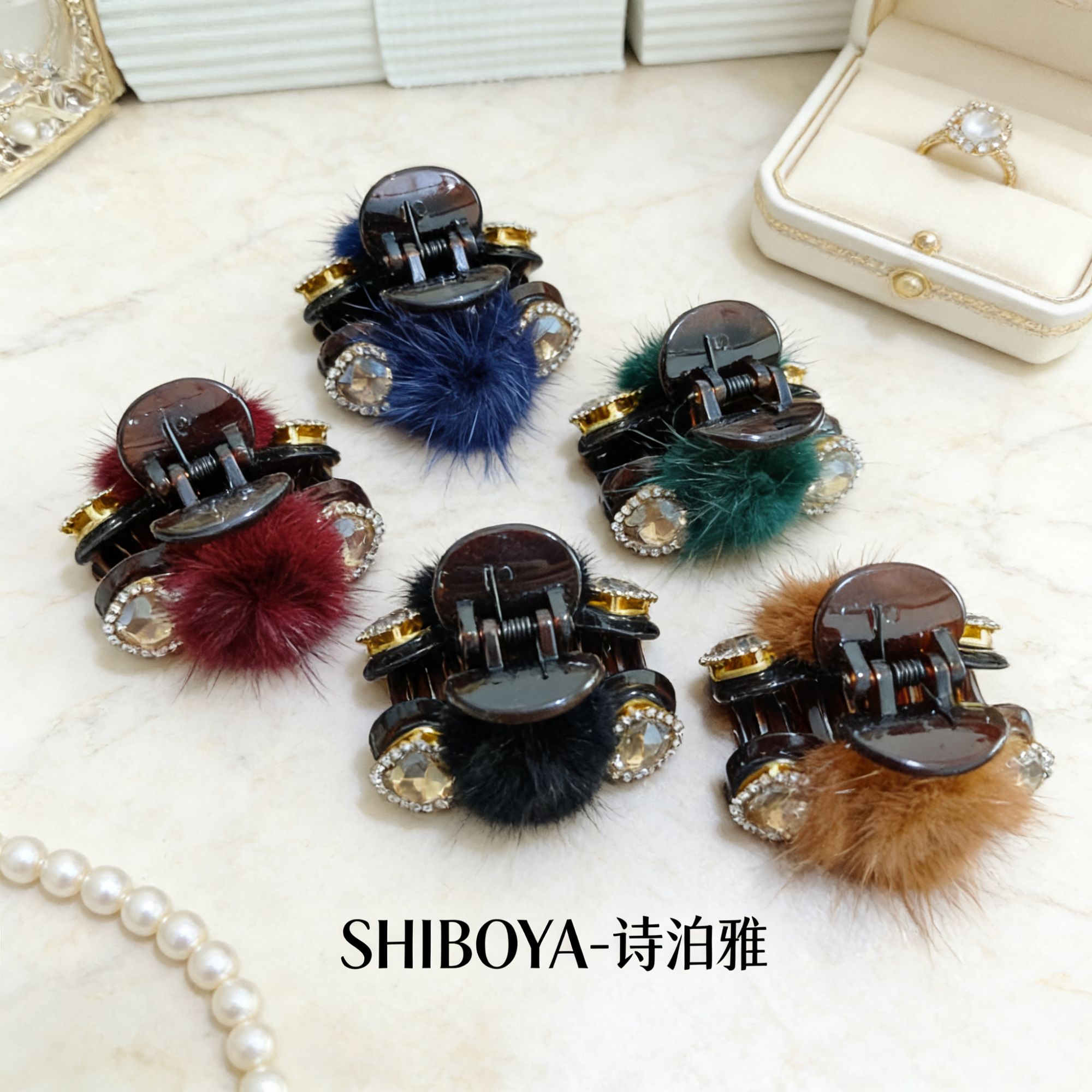 诗泊雅 奢雅皮草系列·鎏金钻饰水貂毛球高定艺术抓夹臻品