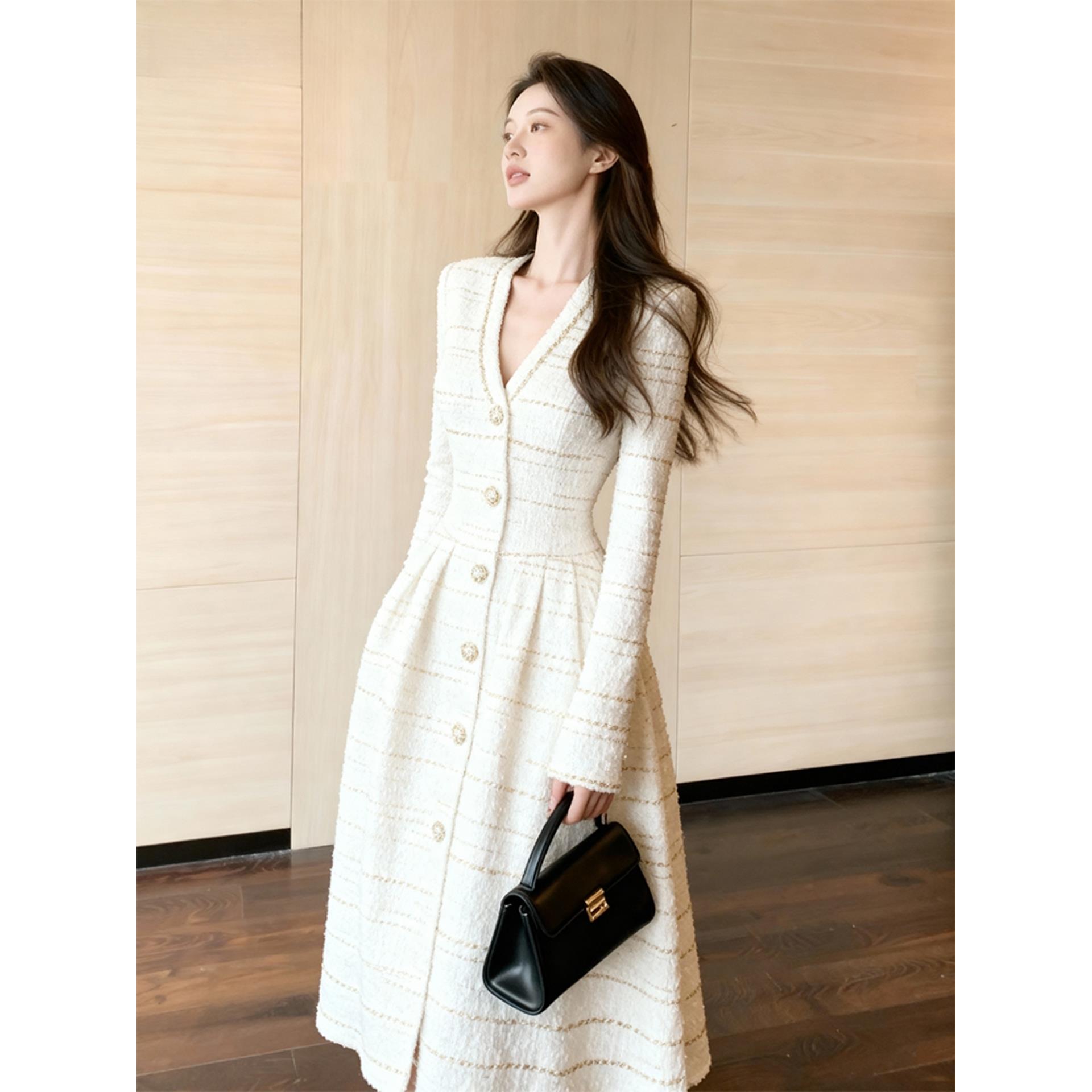 白色小香风连衣裙2025新款冬季气质名媛高级感法式绝美轻奢长裙女